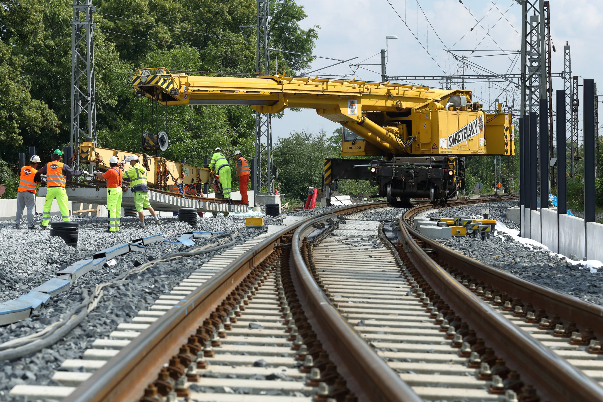 Obnova železniční stanice, Čelákovice - Jernbanearbejde
