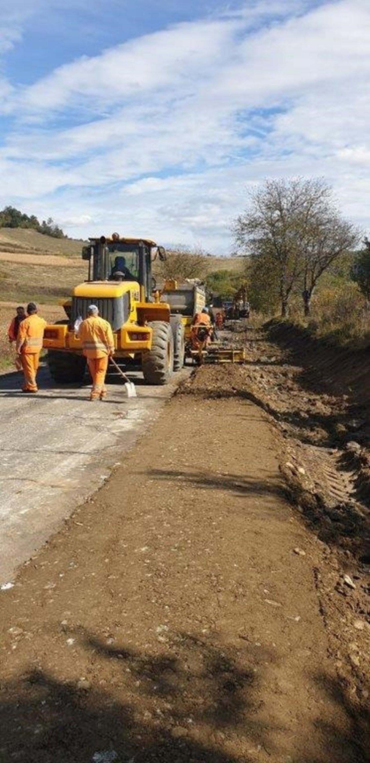 ,, Servicii de proiectare in faza de proiect tehnic (PT) si executia lucrarilor pentru proiectul ,, Reabilitare si modernizare DJ 141 Medias - Mosna - Pelisor - Barghis " - Vej- og brobyggeri ,, Servicii de proiectare in faza de proiect tehnic (PT) si executia lucrarilor pentru proiectul ,, Reabilitare si modernizare DJ 141 Medias - Mosna - Pelisor - Barghis " - Vej- og brobyggeri