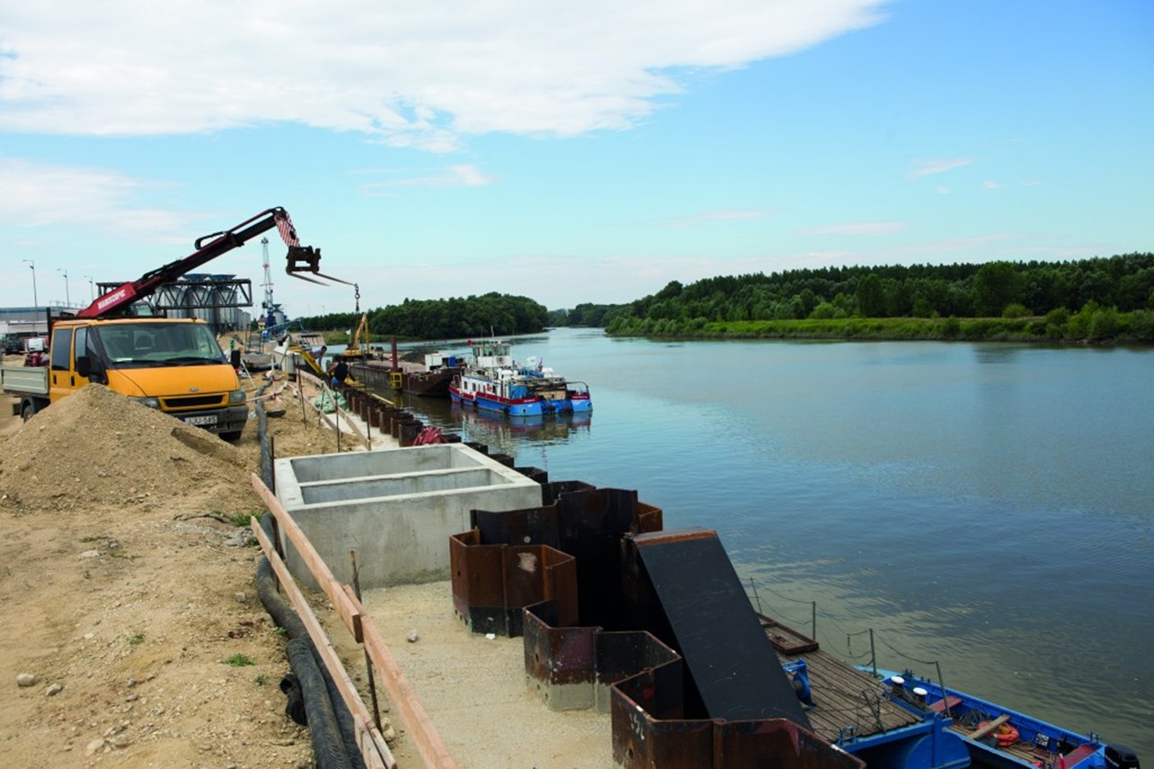 Szeged-Hódmezővásárhely tram-train létesítése - Jernbaner Szeged-Hódmezővásárhely tram-train létesítése - Jernbaner