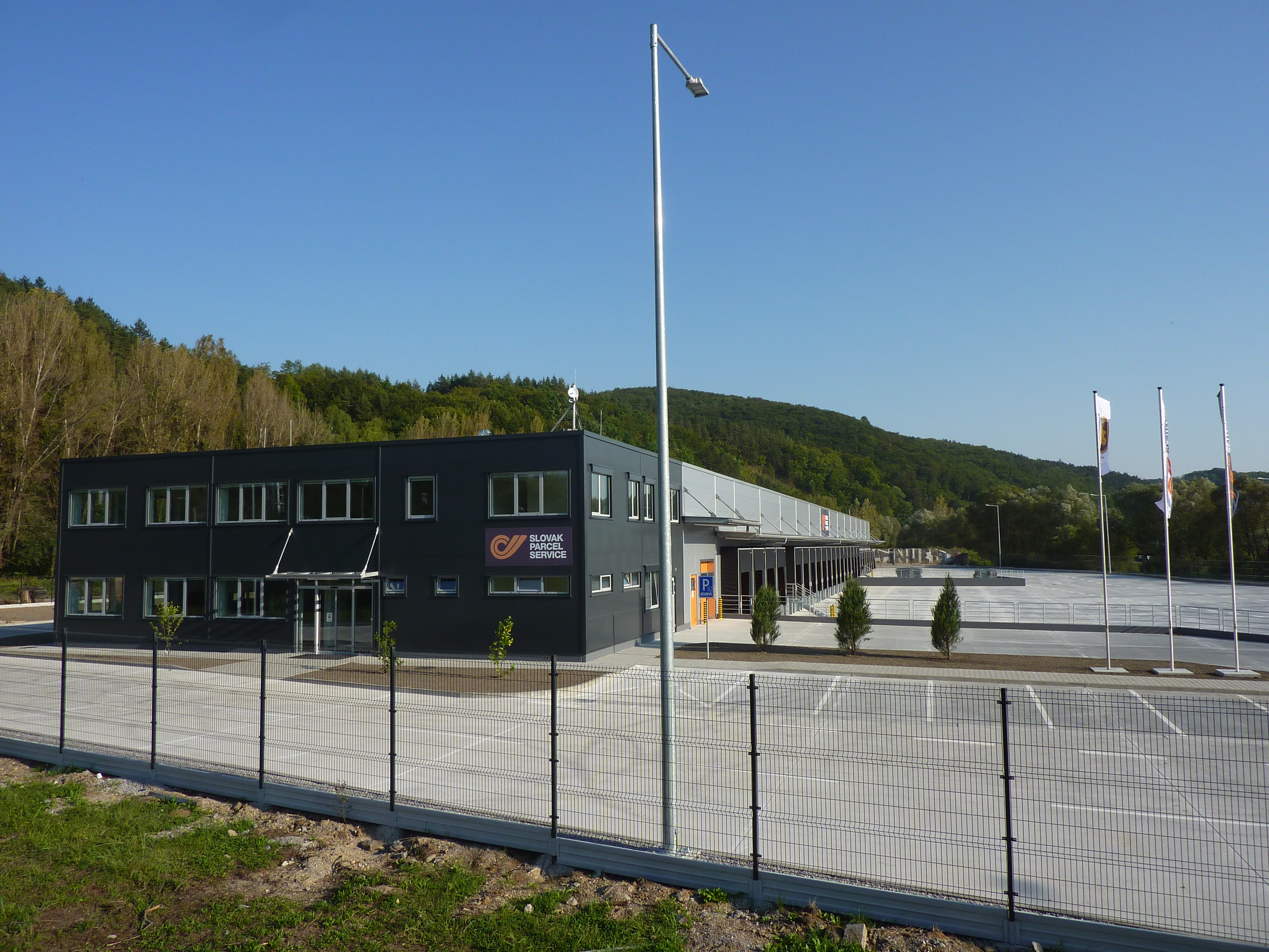 Distribučné centrum SPS Banská Bystrica / logistické areály, sklady - Byggearbejde