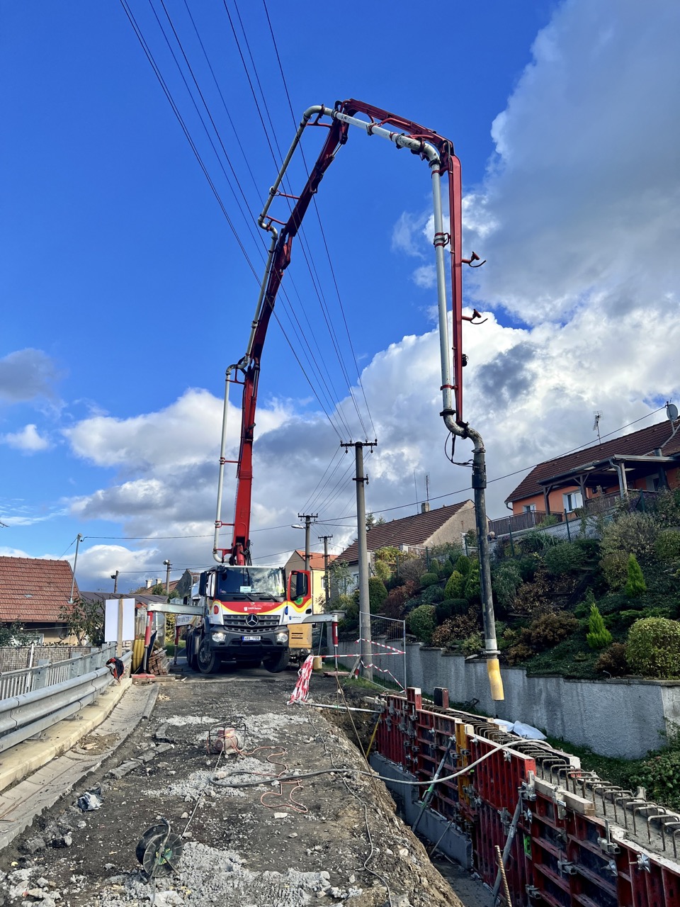 Silnice III/00711, Makotřasy – bezpečnostní opatření - Vej- og brobyggeri