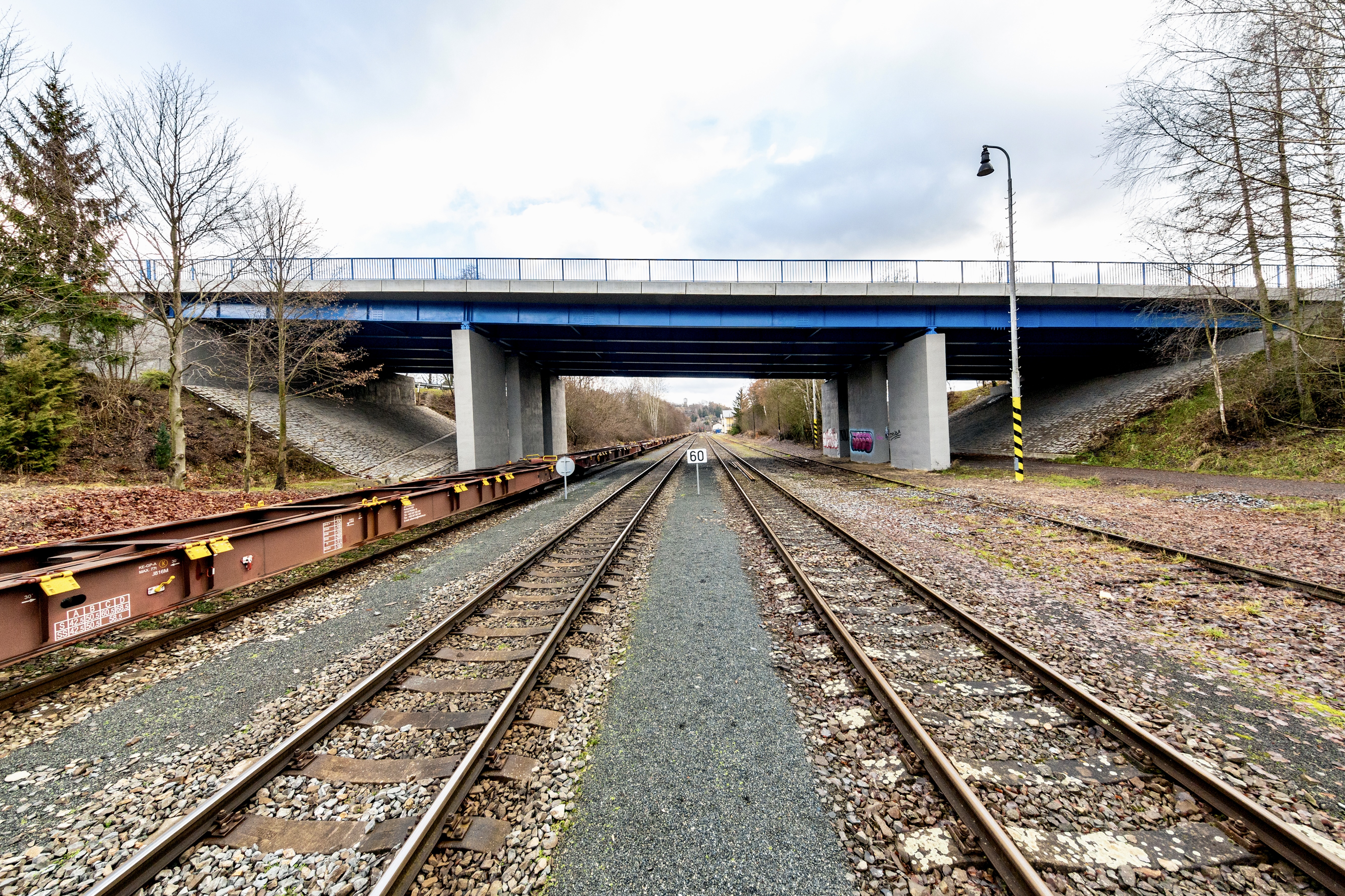 Silnice II/237, Nové Strašecí – oprava mostu nad tratí - Vej- og brobyggeri