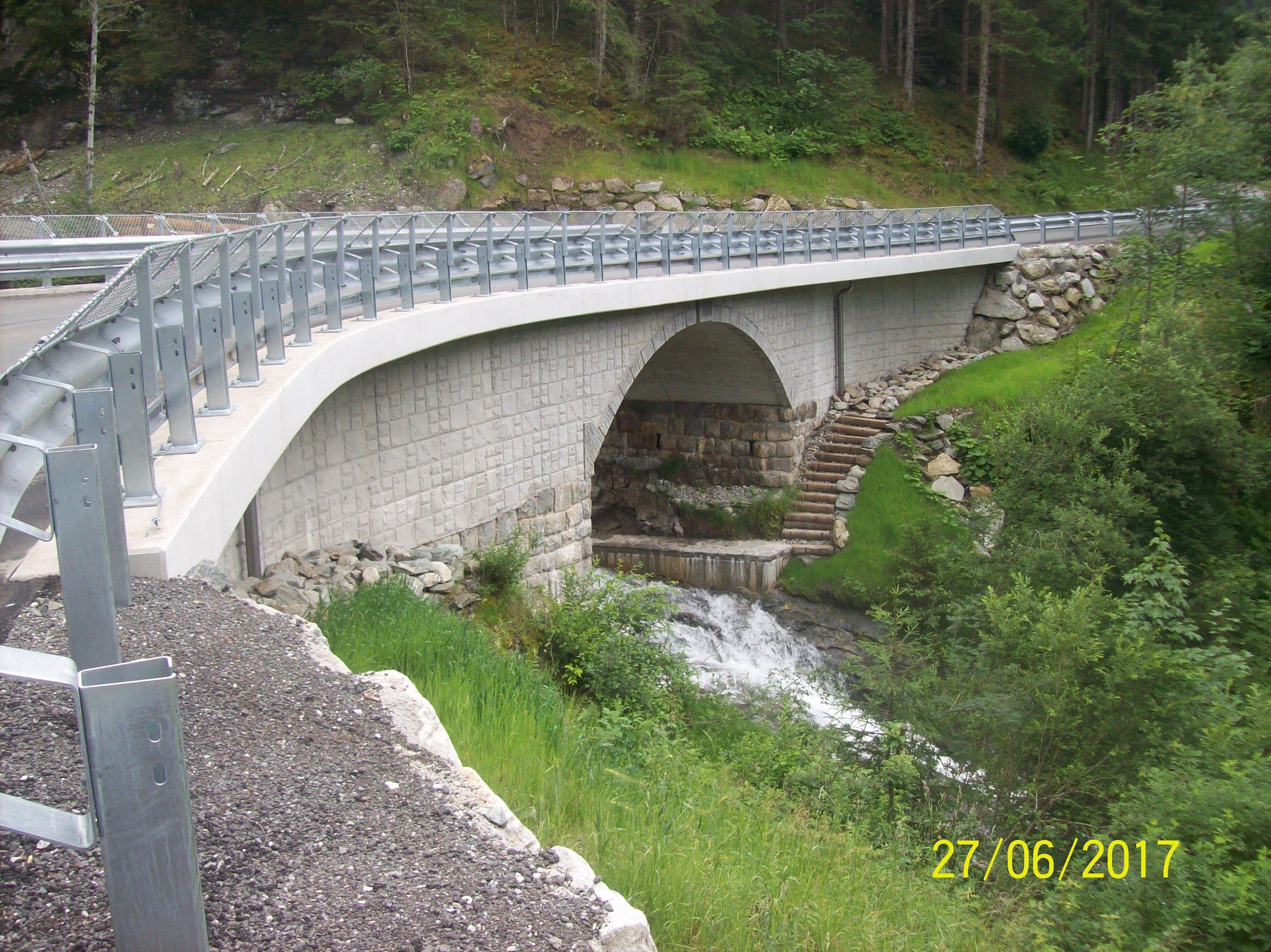 Schrabachbrücke auf der L264 Stubachtalstraße in Uttendorf - Vej- og brobyggeri