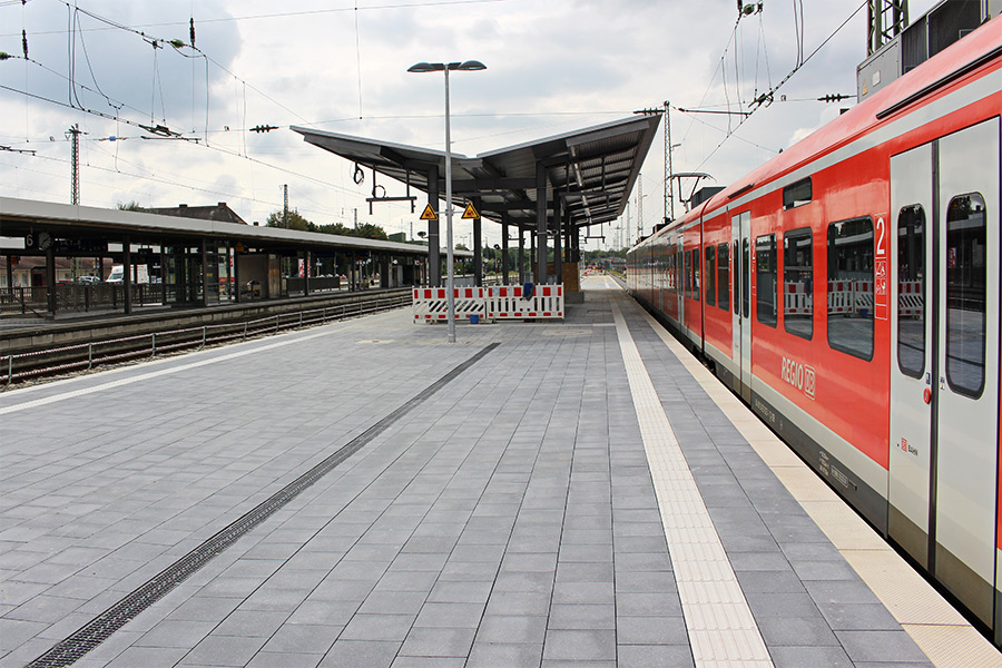 Bahnsteig Hauptbahnhof Landshut - Byggevirksomhed