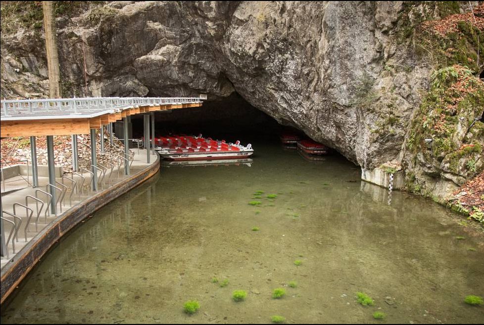Vstupní budova areálu Punkevních jeskyní - Byggearbejde