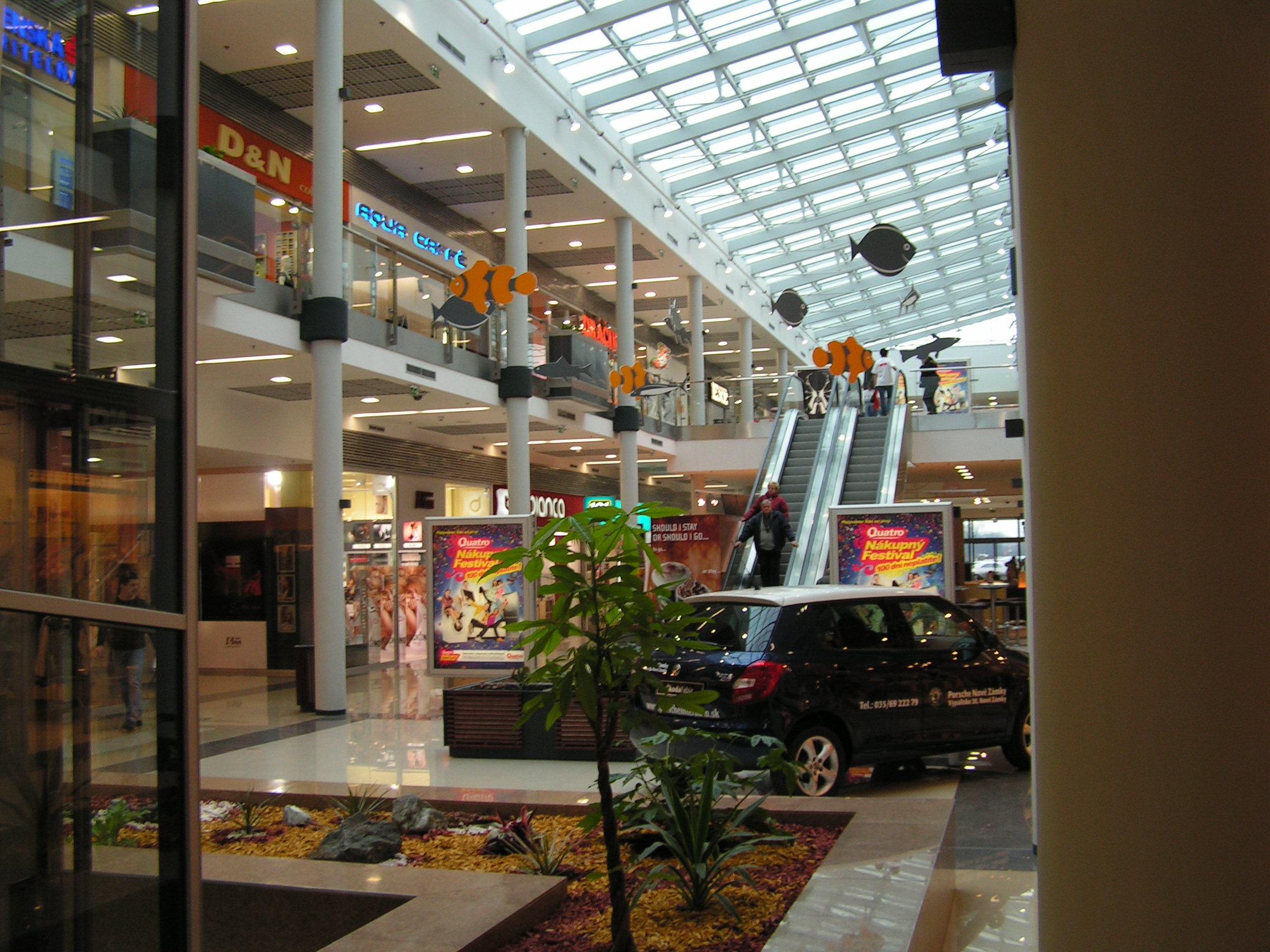 Aquario Shopping Center Nové Zámky / obchodné centrá - Byggearbejde