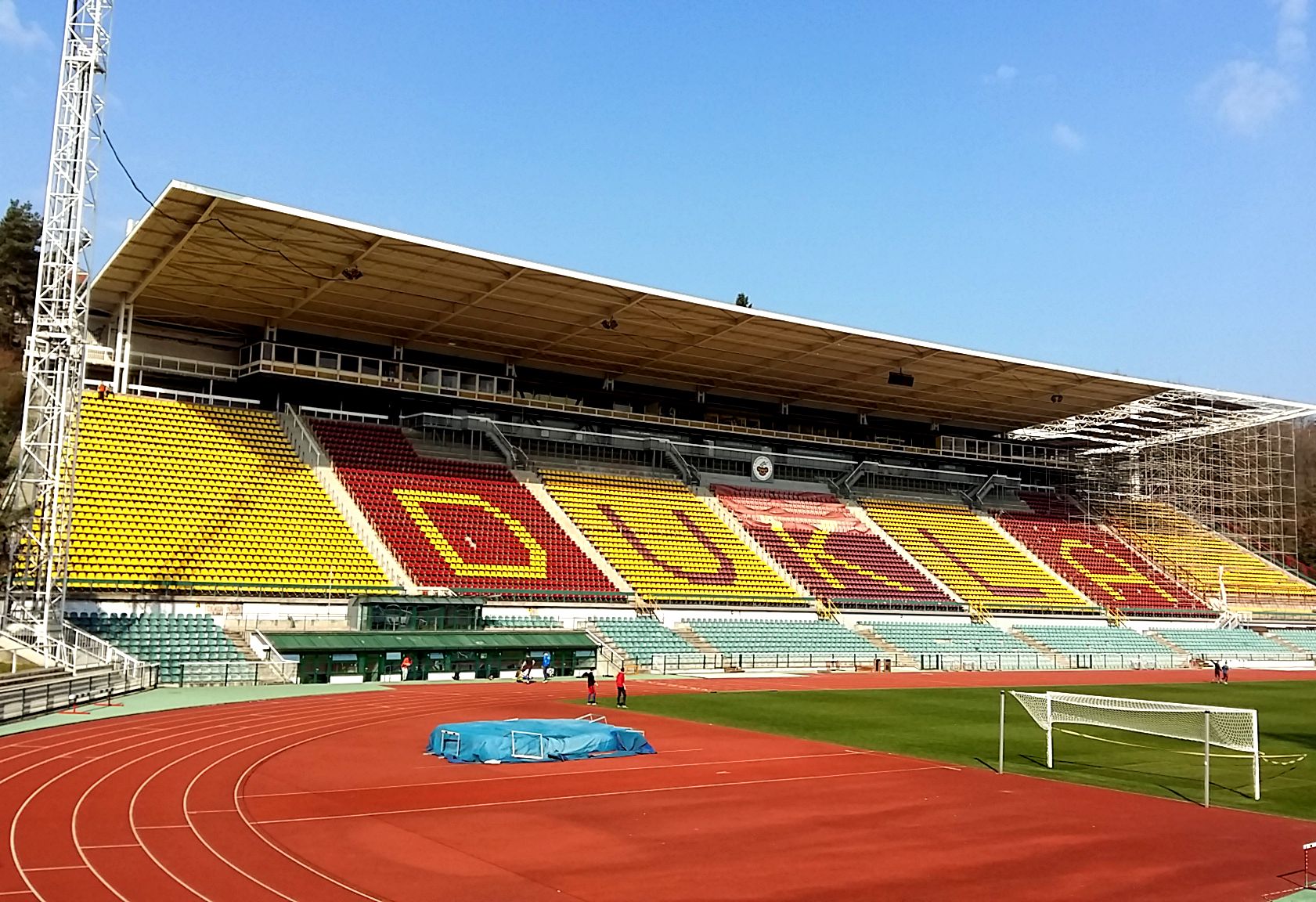 Stadion Juliska rekonstrukce tribuny - Byggearbejde