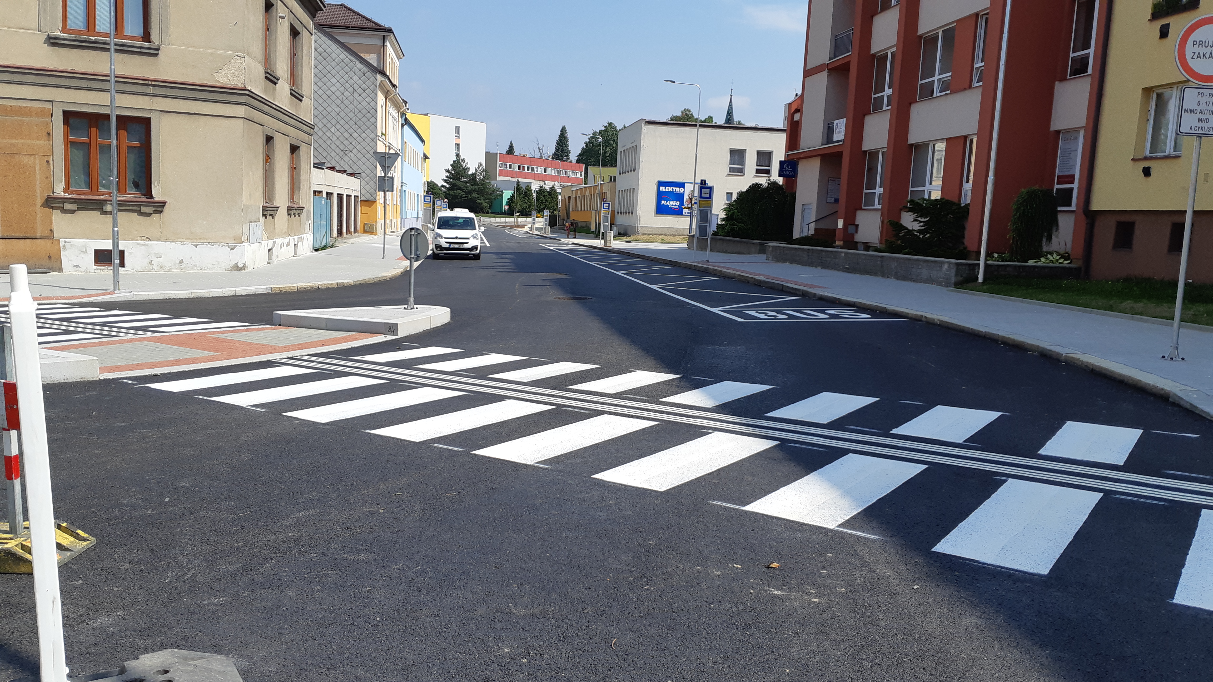 Jindřichův Hradec – rekonstrukce ul. Pravdova, terminál MHD - Vej- og brobyggeri