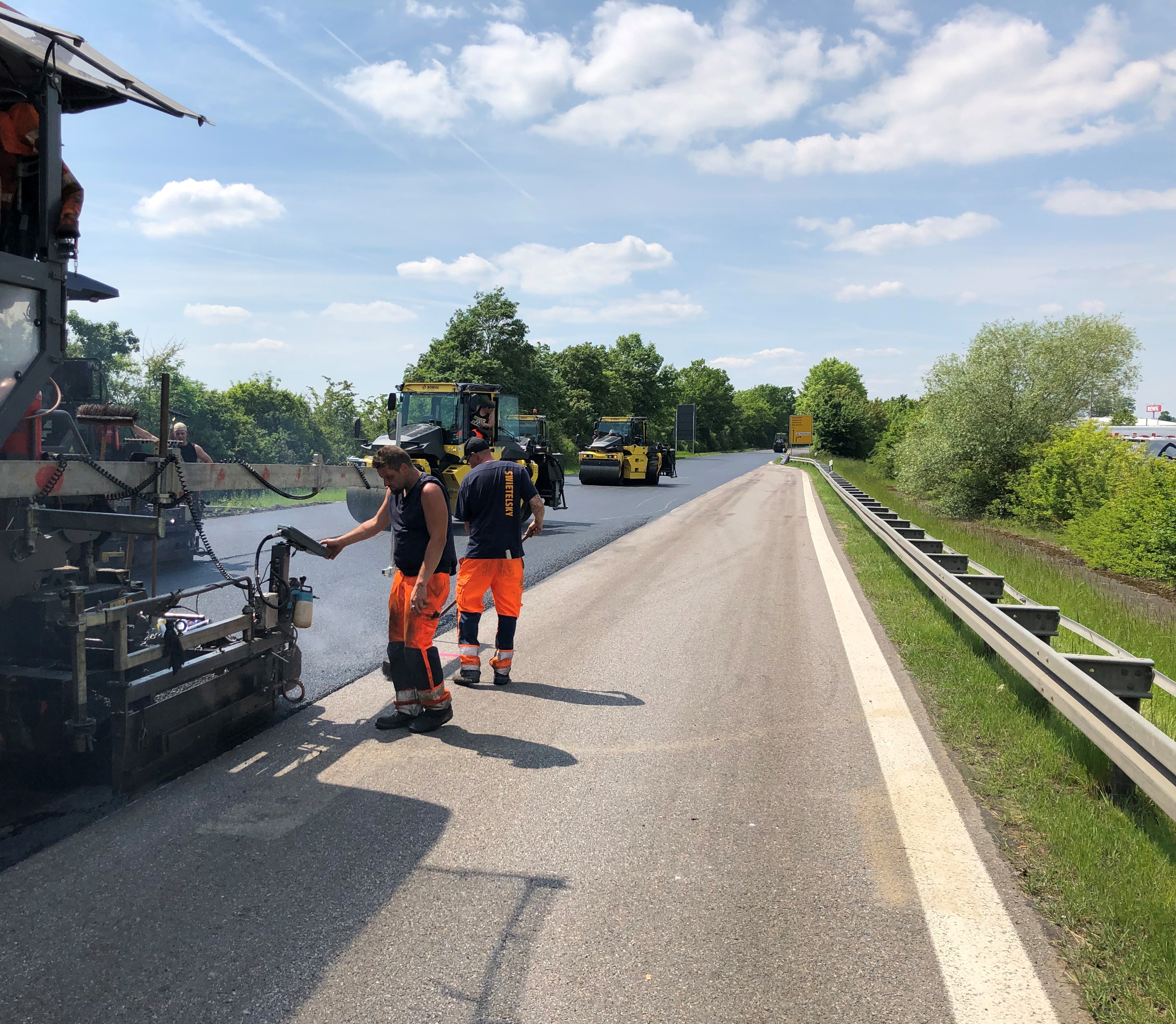 B16, Erneuerung der Fahrbahn - St. Bauamt Ingolstadt - Vej- og brobyggeri