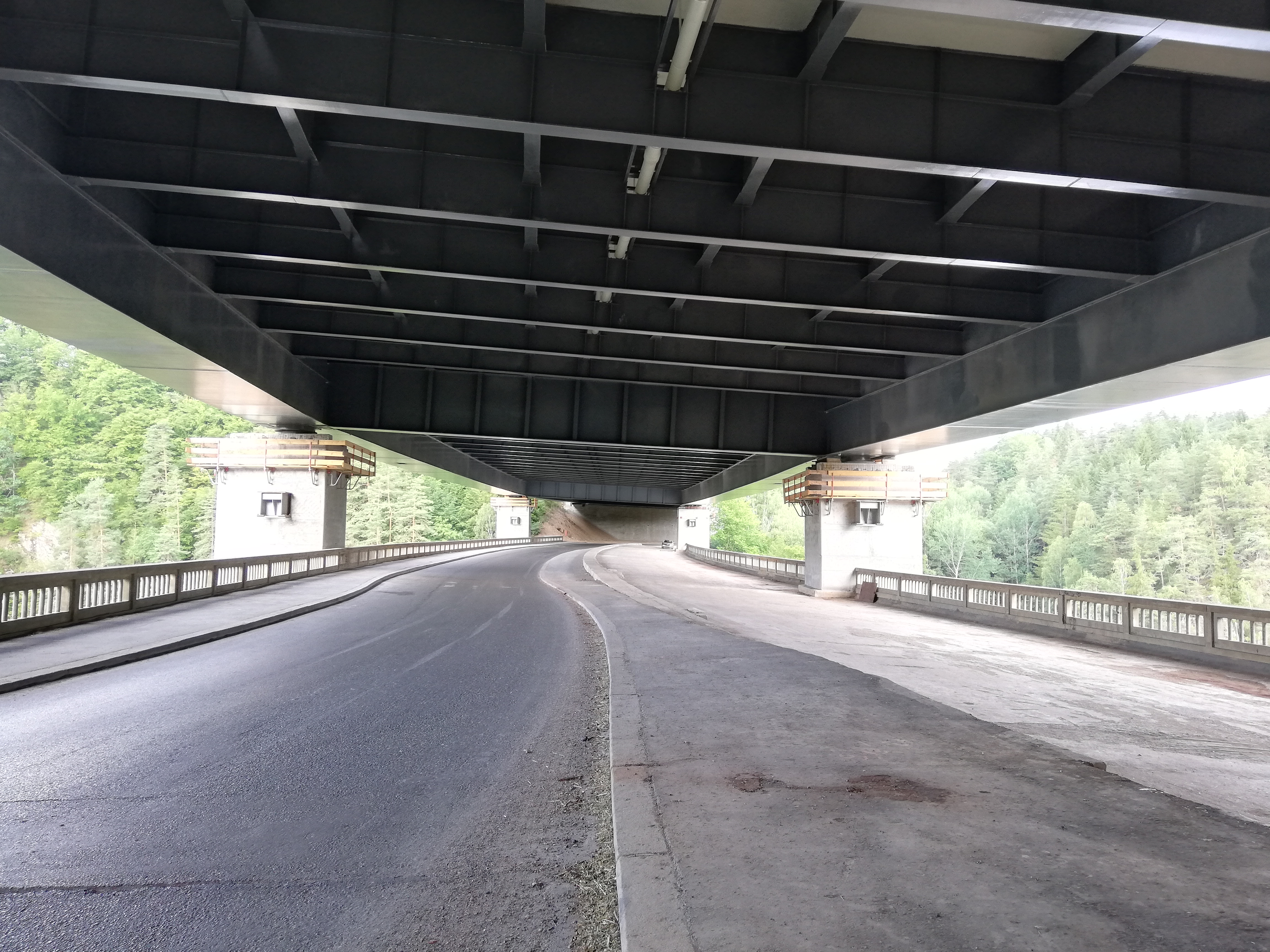 Dálnice D1, most Koberovice – dodávka mostních ložisek a závěrů - Vej- og brobyggeri