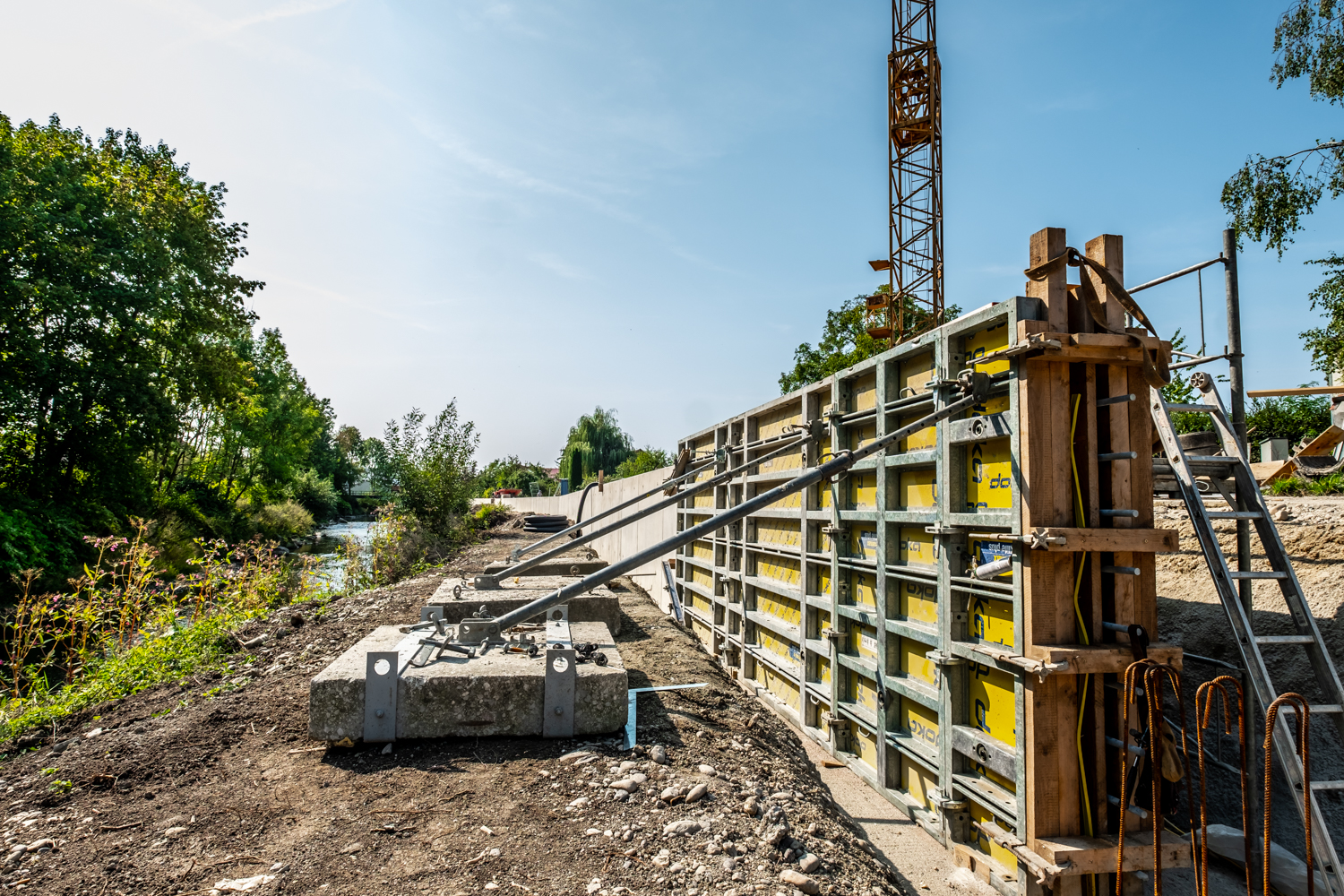 Hochwasserschutzanlage, Antiesen - Anlægsarbejde