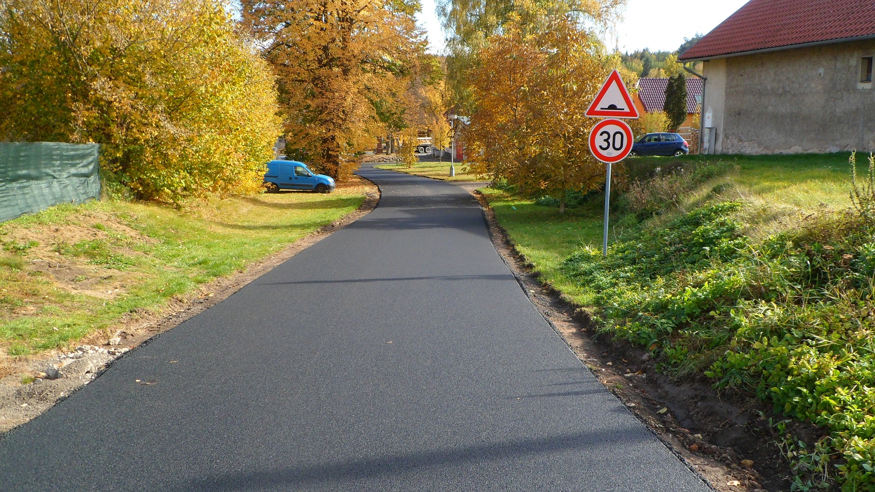 Jevany – rekonstrukce místních komunikací          - Vej- og brobyggeri