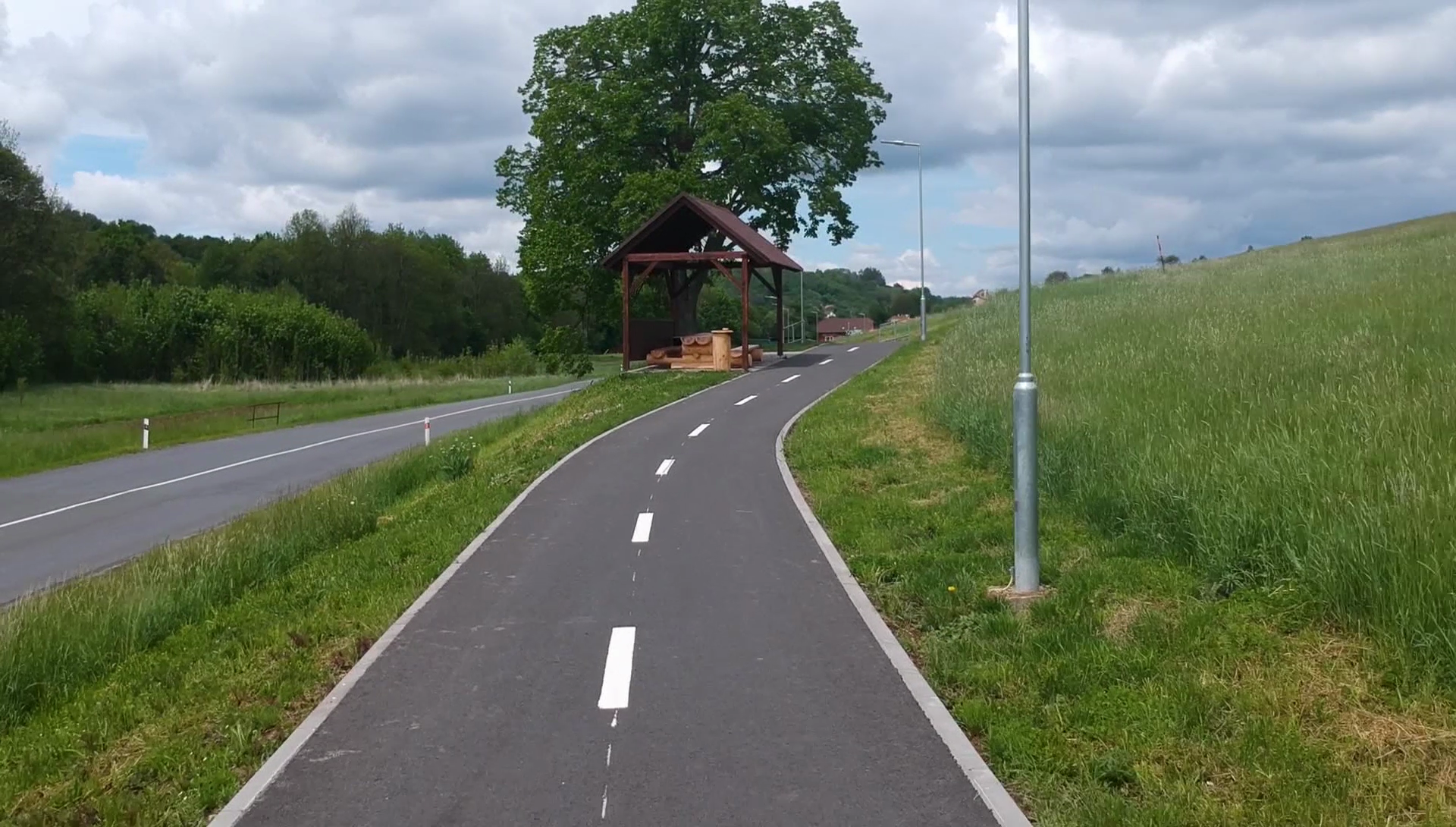  Hřivínův Újezd - Kaňovice, stezka pro chodce a cyklisty - Vej- og brobyggeri