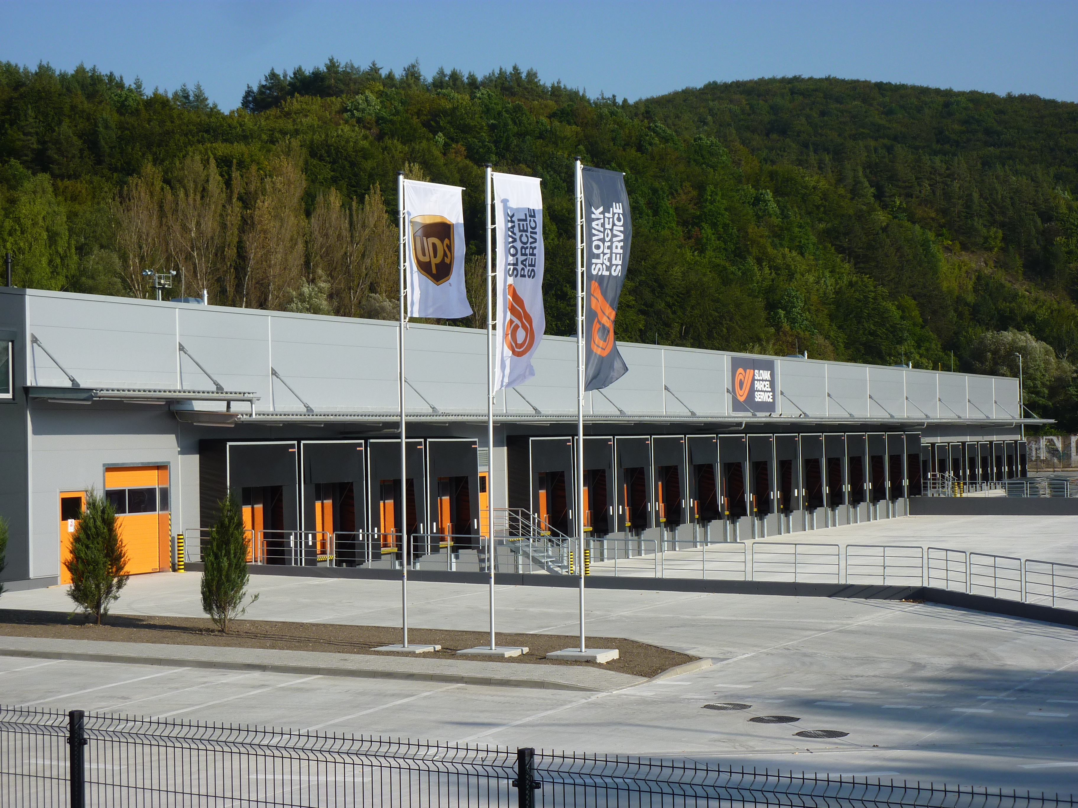 Distribučné centrum SPS Banská Bystrica / logistické areály, sklady - Byggearbejde