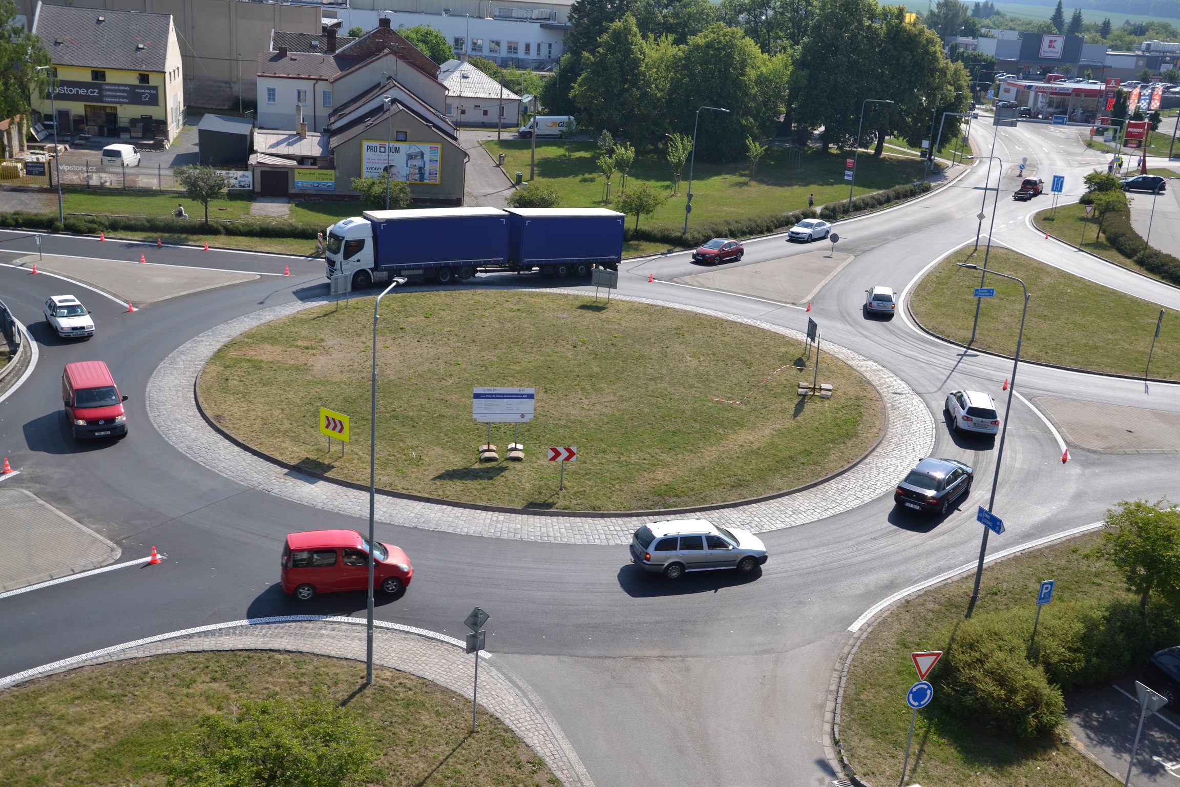 Svitavy – rekonstrukce okružní křižovatky - Vej- og brobyggeri