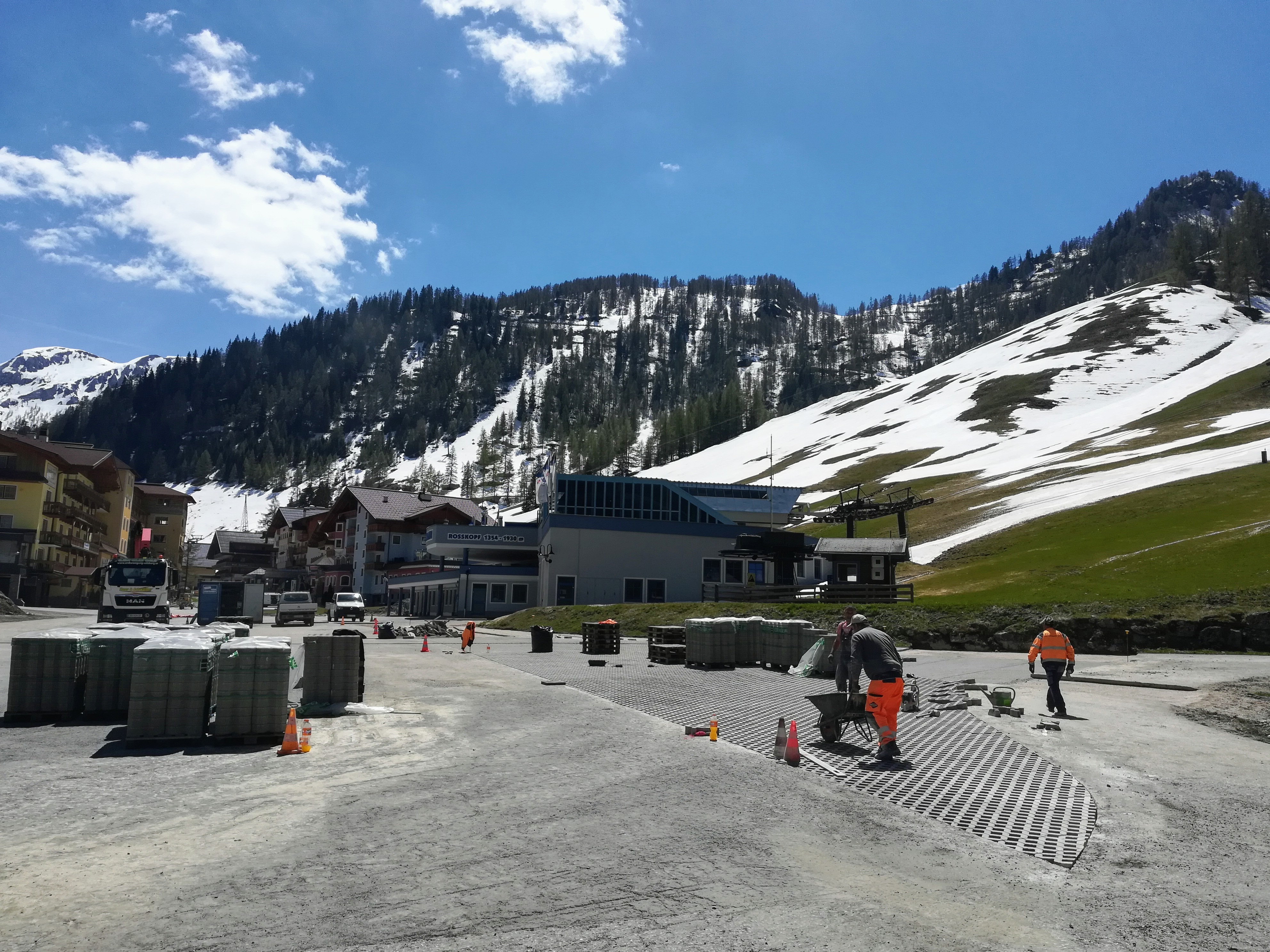 Zauchensee Liftgesellschaft Parkplatzsanierung - Vej- og brobyggeri