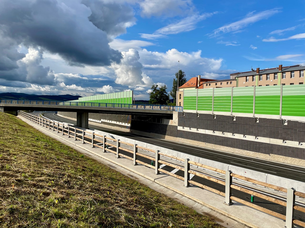 Dálnice D6, obchvat Lubence – stavba mostů a zárubních zdí - Vej- og brobyggeri Dálnice D6, obchvat Lubence – stavba mostů a zárubních zdí - Vej- og brobyggeri