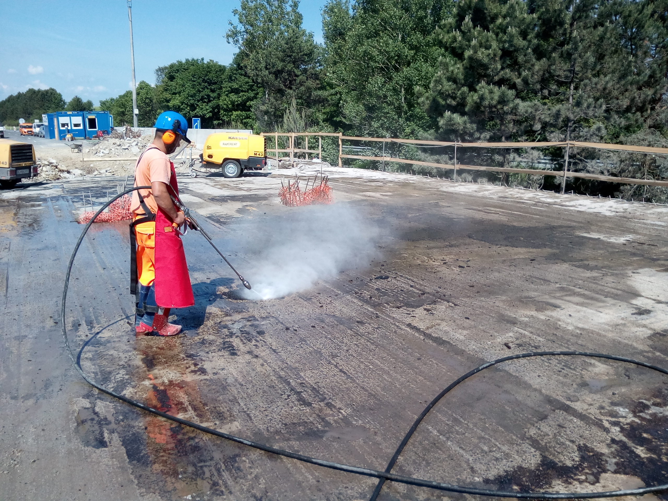 Vysokotlakové čistenie a búranie betónových konštrukcií vodným lúčom - Special kompetencer