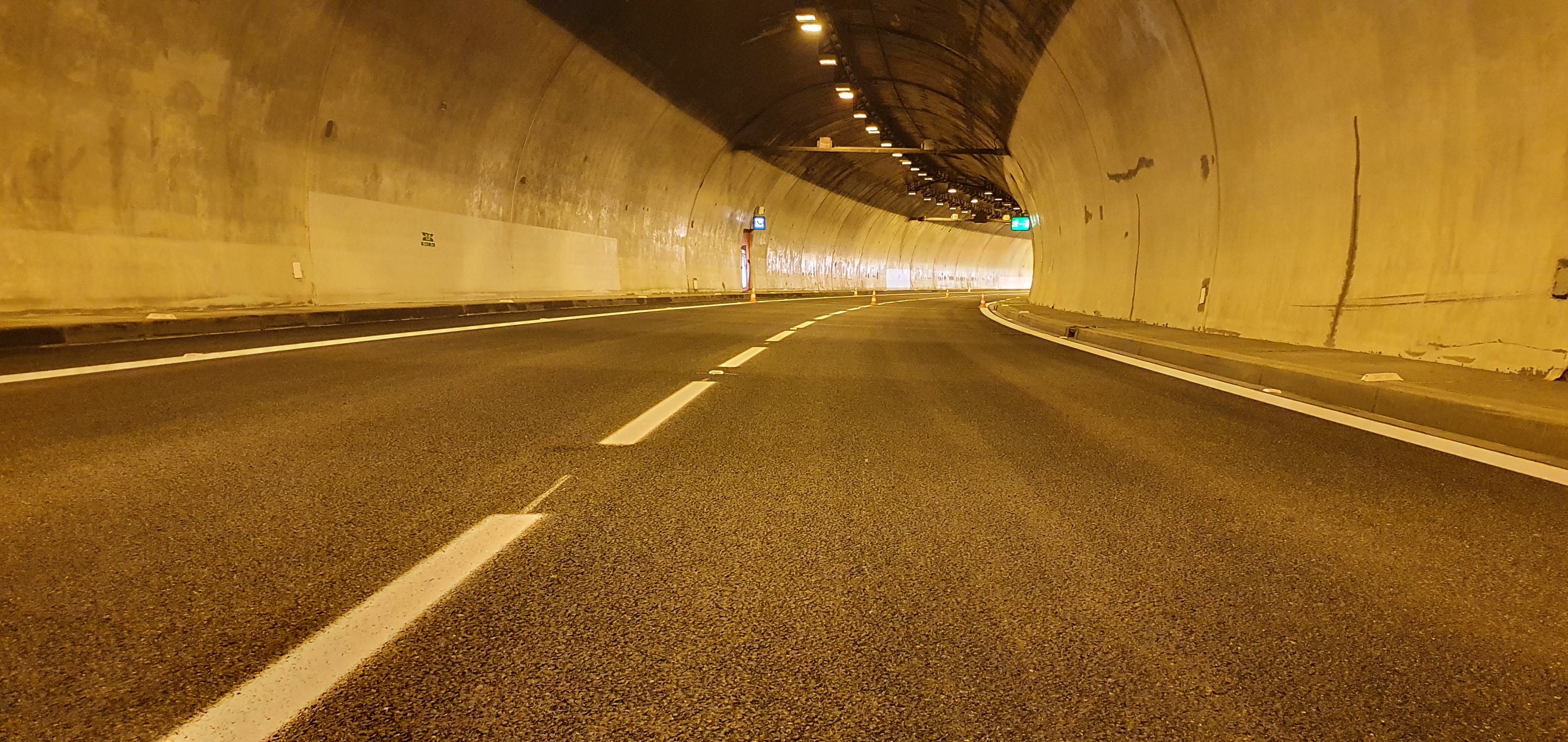 Silnice I/23 – rekonstrukce Pisáreckého tunelu - Vej- og brobyggeri